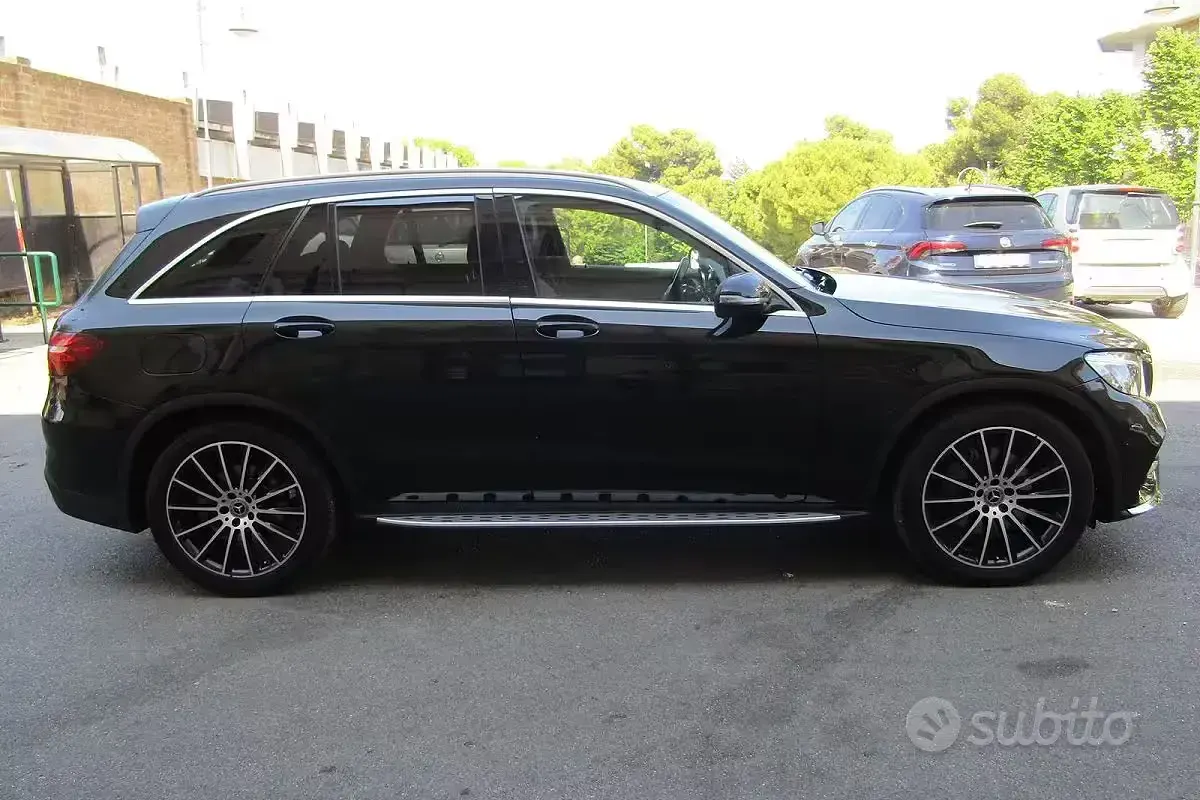 Usata Mercedes GLC250 Premium 204 CV (150 kW) 2017 Nero SUV