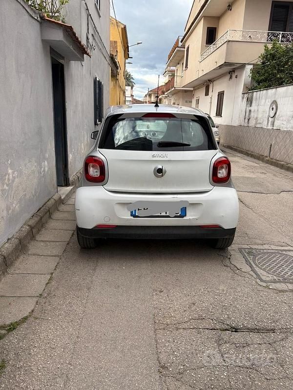Usata Smart ForFour 2018 Bianco Utilitaria