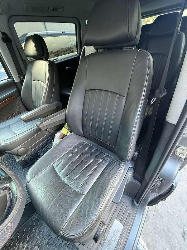 Usata Mercedes Viano 150 CV (110 kW) 2010 Grigio Monovolume