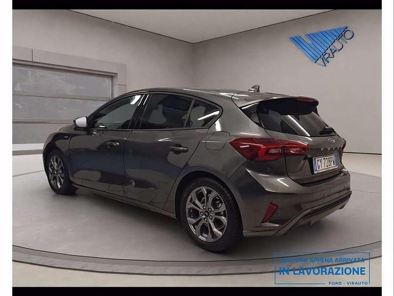 Usata Ford Focus ST-Line 125 CV (91 kW) 2025 Magnum grey Berlina