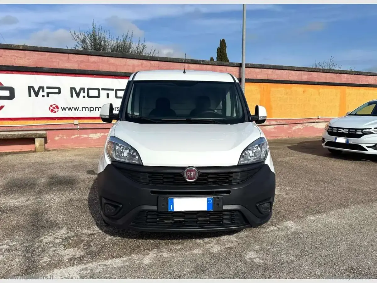 Usata Fiat Doblò 95 CV (69 kW) 2017 Bianco Monovolume