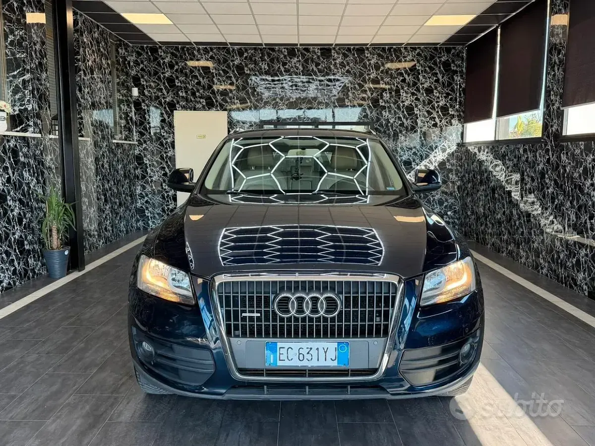 Usata Audi Q5 170 CV (125 kW) 2010 Blu SUV