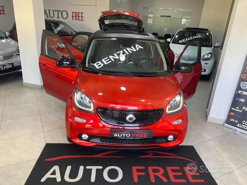 Usata Smart ForFour Prime 70 CV (51 kW) 2015 Rosso Utilitaria