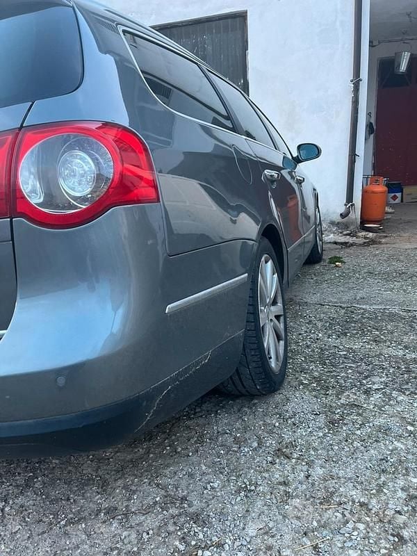 Usata VW Passat 170 CV (125 kW) 2006 Berlina