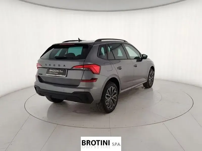 Nuova Skoda Kamiq 115 CV (84 kW) 2026 Grigio SUV