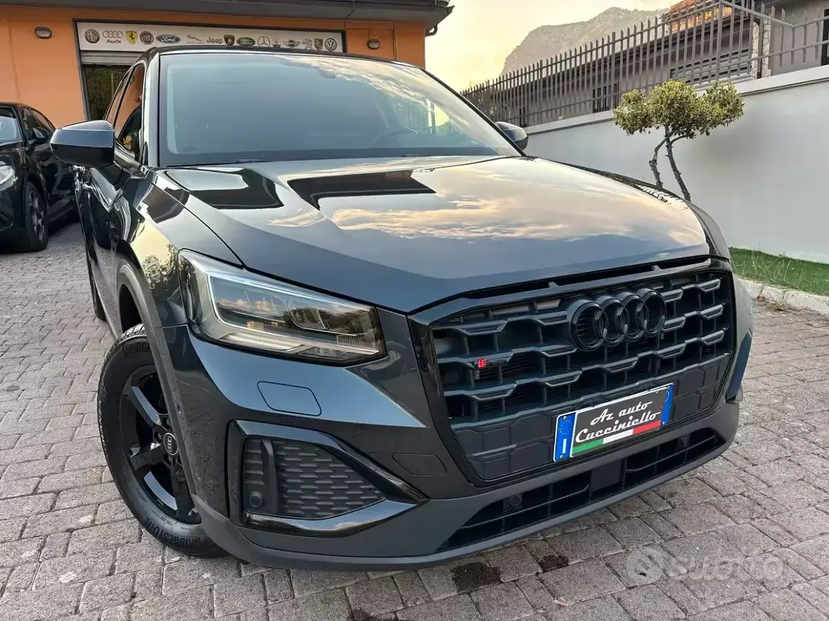 Usata Audi Q2 S-Line 150 CV (110 kW) 2022 Grigio SUV