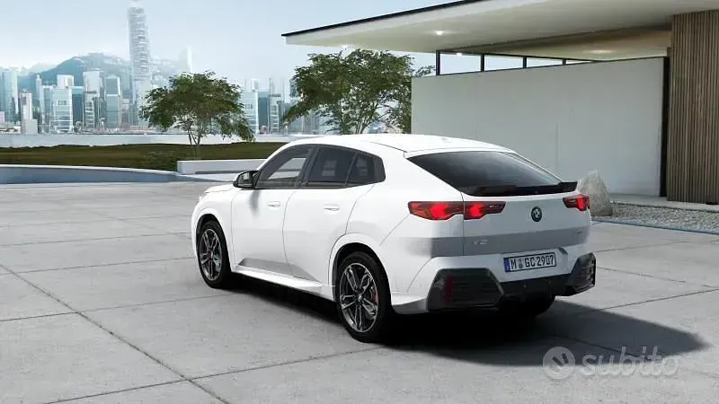 Ny BMW X2 M Sport 150 HK (110 kW) 2026 Vit SUV