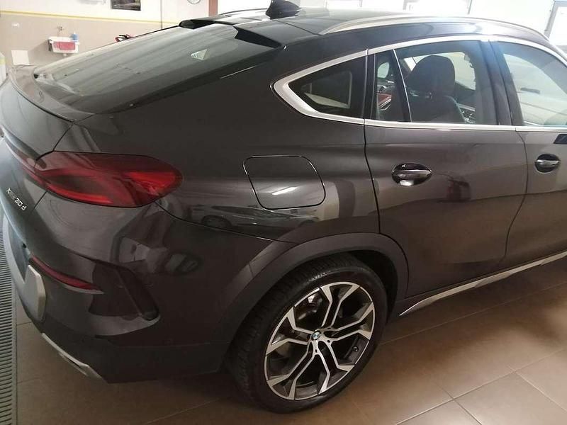 Begagnad BMW X6 xLine 286 HK (210 kW) 2021 Grå SUV
