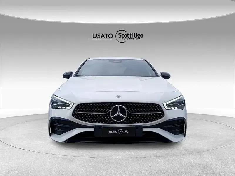 Begagnad Mercedes CLA200 150 HK (110 kW) 2024 Vit