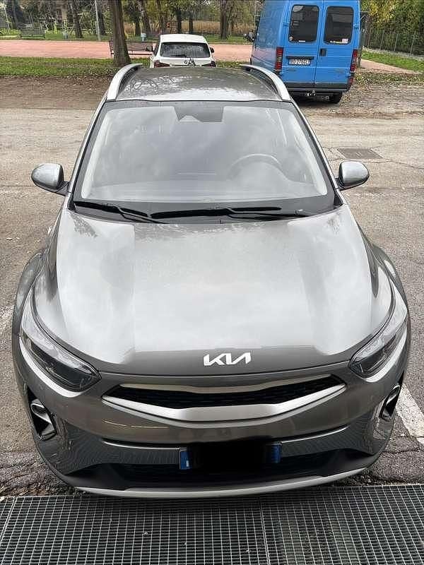Usata 2024 Kia Stonic GT-Line SUV | 18.500 € (Buon prezzo) - Immagine 1/4