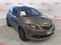Usata Lancia Ypsilon Gold 70 CV (51 kW) 2023 Grigio Utilitaria