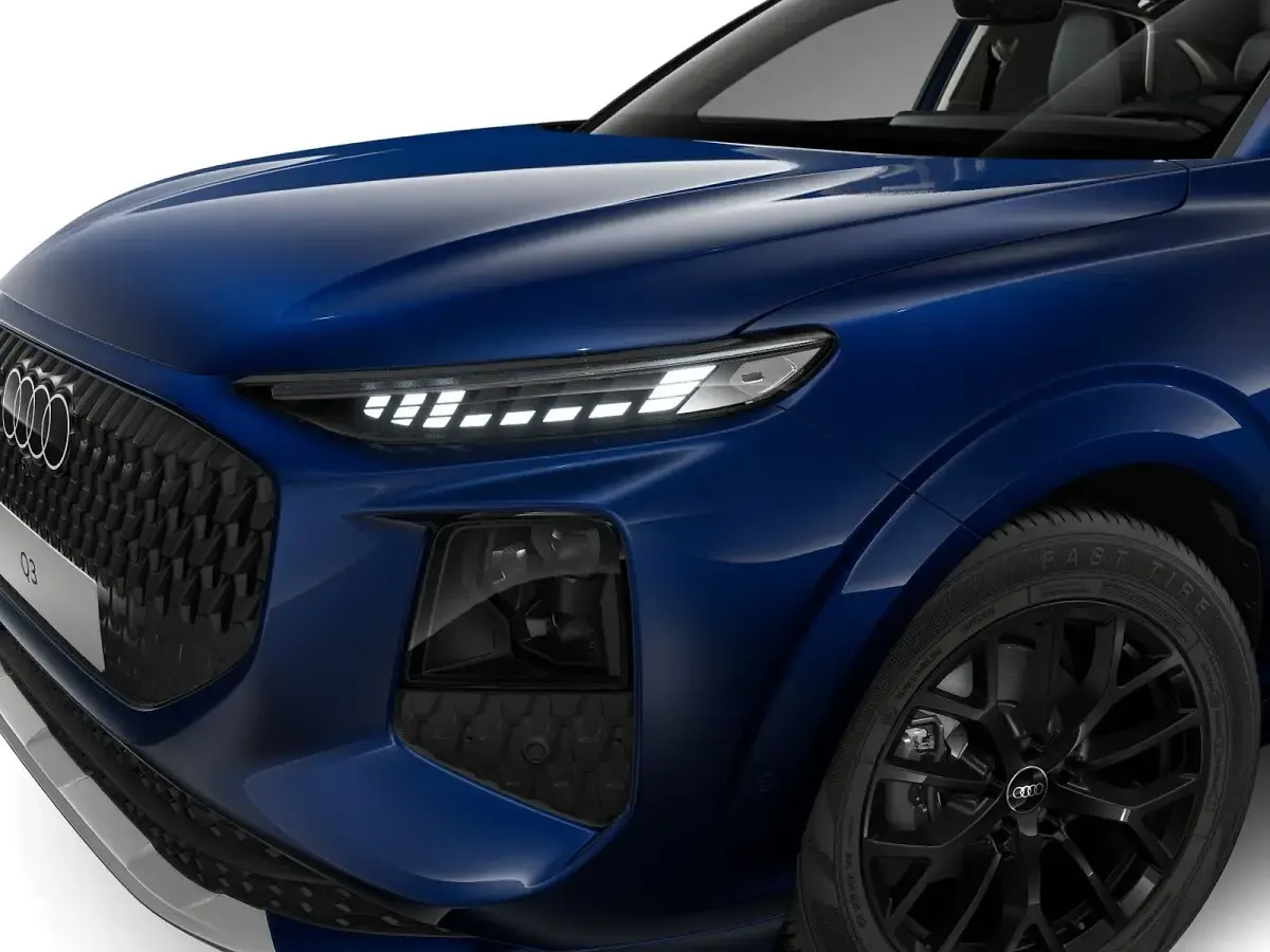 Nuova Audi Q3 Sportback Advanced Plus 150 CV (110 kW) 2026 Blu navarra metallizzato SUV