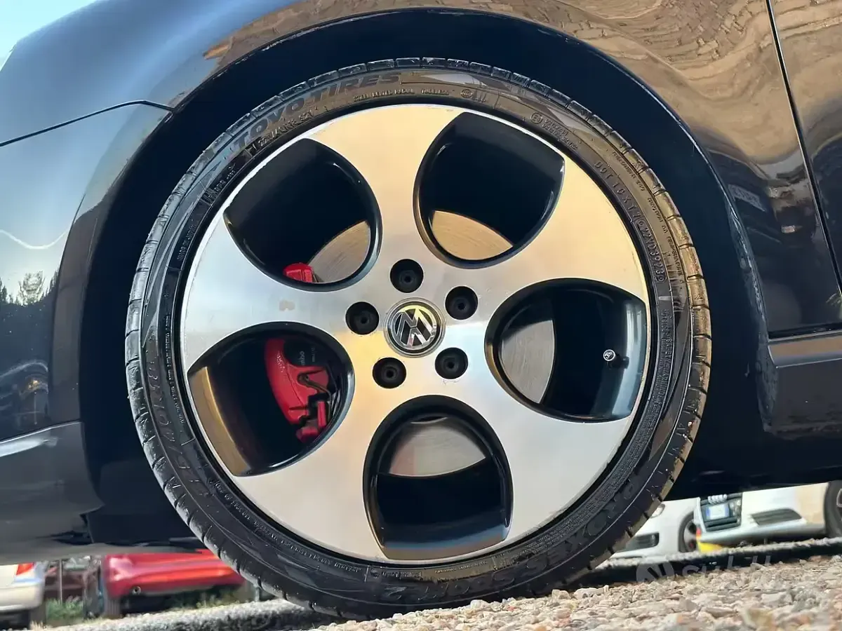 Usata VW Golf IV GTI 200 CV (147 kW) 2005 Nero Berlina