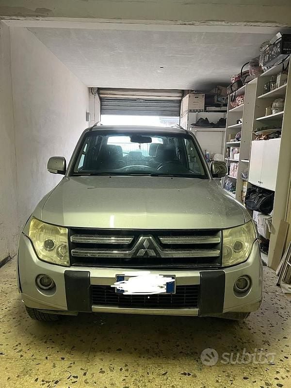 Usata Mitsubishi Pajero 2010 Grigio SUV