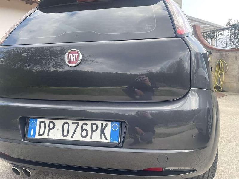 Usata 2008 Fiat Grande Punto Sport Due volumi | 5500 € (Molto cara) - Immagine 1/4