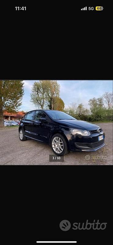 Nero Usata 2014 VW Polo Comfortline Tre volumi | 4500 € (Ottimo prezzo) - Immagine 1/4