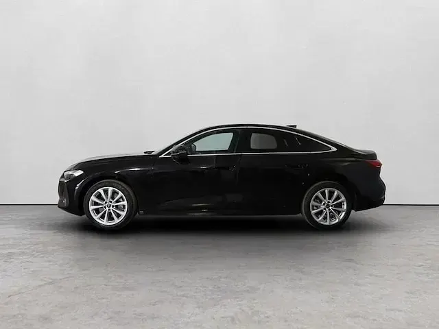 Usata Audi A5 Advanced 204 CV (150 kW) 2025 Nero mythos metallizzato Berlina