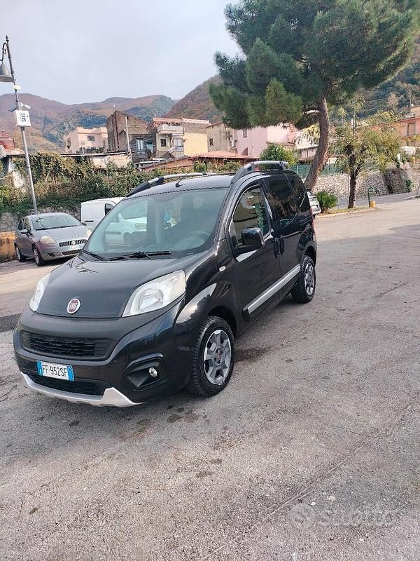 Usata Fiat Qubo Trekking 95 CV (69 kW) 2016 Nero Monovolume