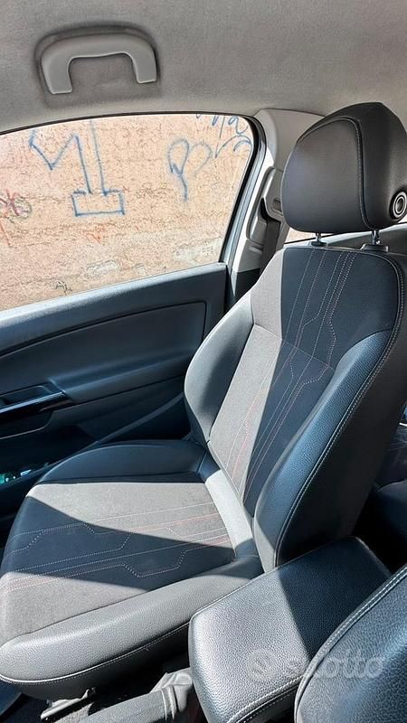 Usata Opel Corsa 85 CV (62 kW) 2012 Bianco Utilitaria