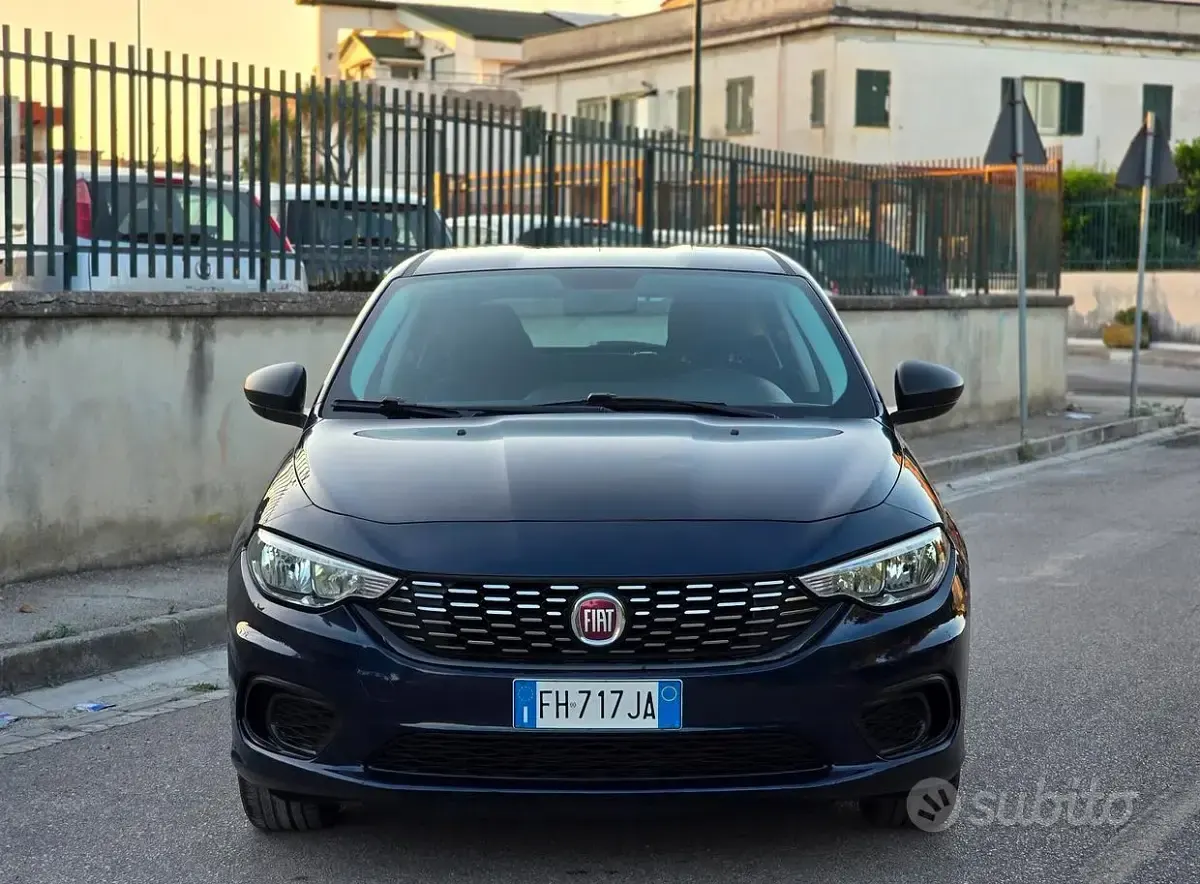 Usata Fiat Tipo 95 CV (69 kW) 2018 Bluazzurro Berlina