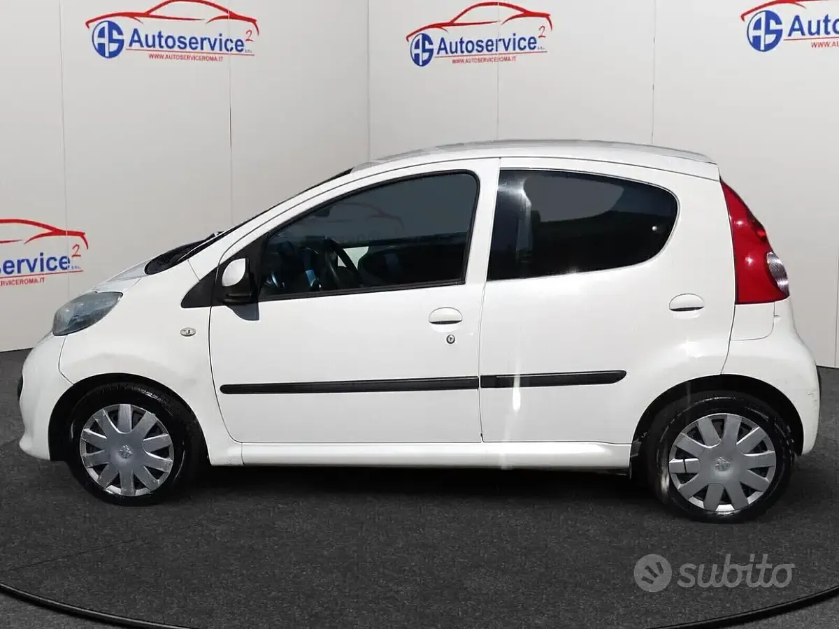 Usata Peugeot 107 Urban Move 68 CV (50 kW) 2008 Bianco Utilitaria