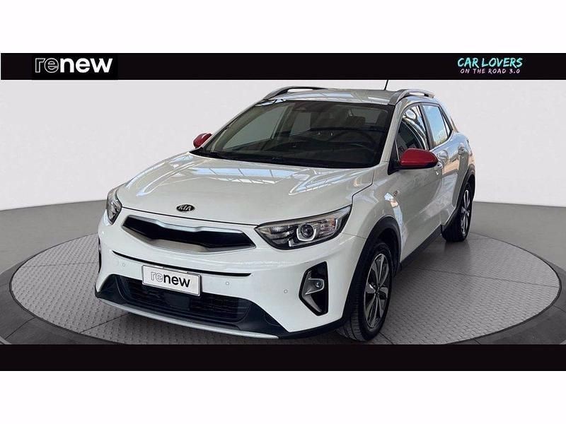 Bianco Usata 2021 Kia Stonic Style SUV | 13.990 € (Buon prezzo) - Immagine 1/4