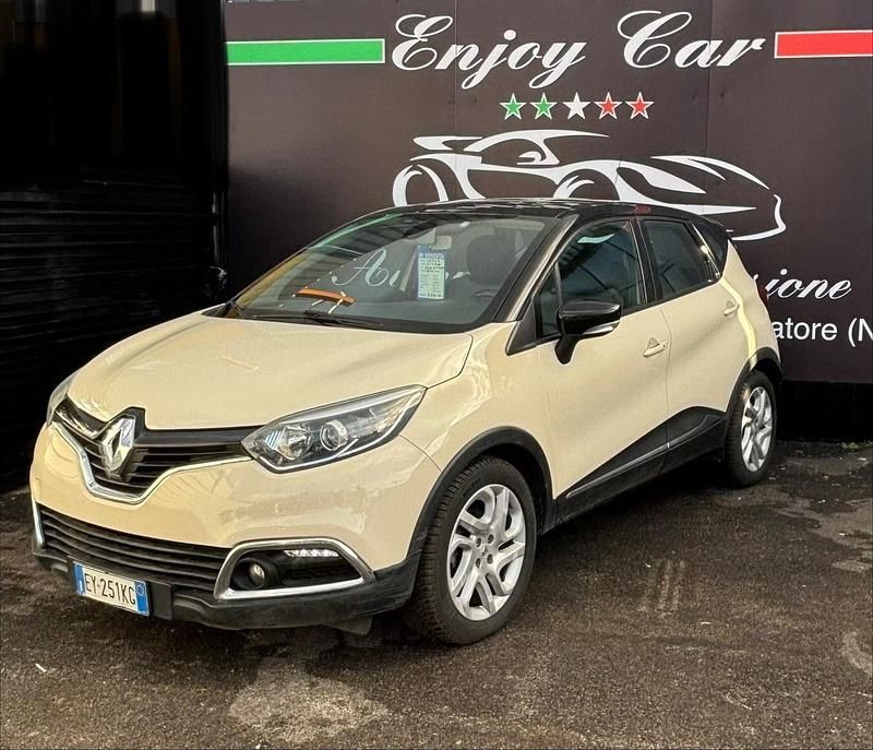 Usata Renault Captur Intens 120 CV (88 kW) 2016 Beige SUV