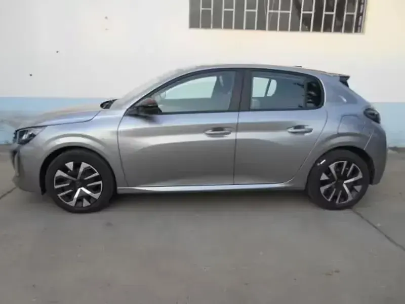 Nuova Peugeot 208 Style 100 CV (73 kW) 2026 Nero Utilitaria