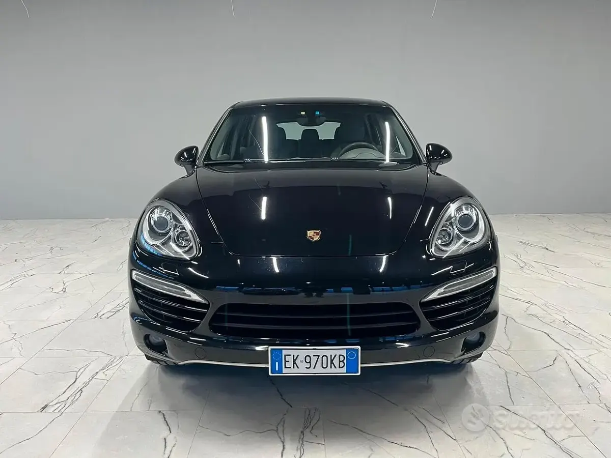 Usado Porsche Cayenne 245 CV (180 kW) 2011 Negro SUV