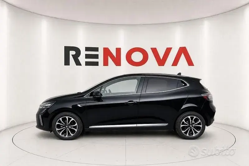 Usata Renault Clio V Techno 90 CV (66 kW) 2024 Nero Berlina