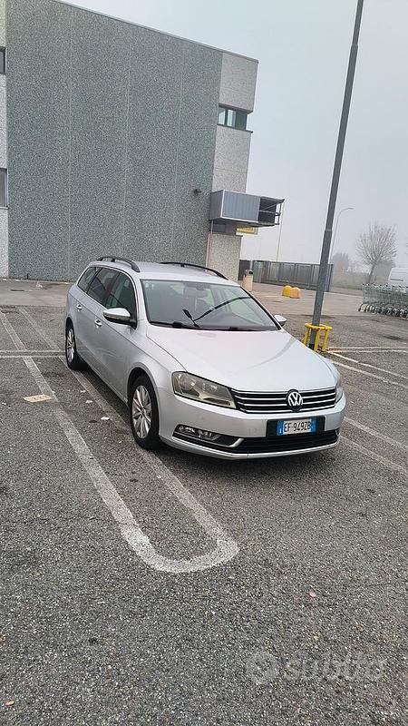 Usata VW Passat 140 CV (102 kW) 2011 Grigio Station wagon