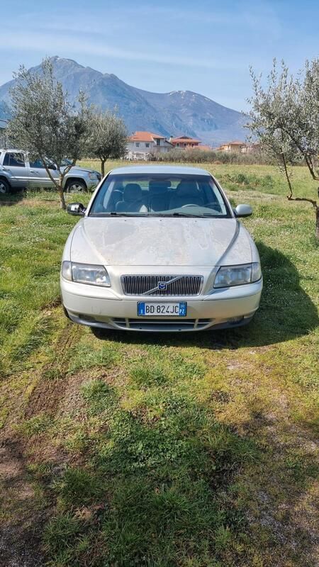Argento Usata 1999 Volvo S80 Tre volumi | 1999 € - Immagine 1/4