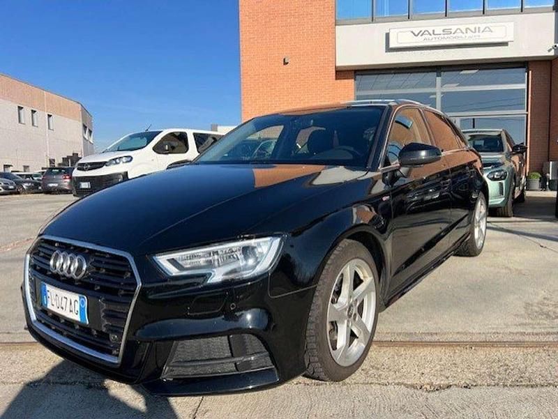 Nero Usata 2017 Audi A3 Sport Station wagon | 13.650 € (Buon prezzo) - Immagine 1/4