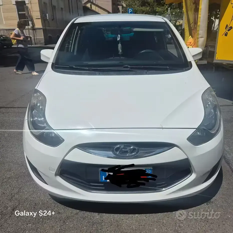 Usata Hyundai ix20 77 CV (56 kW) 2011 Bianco Utilitaria