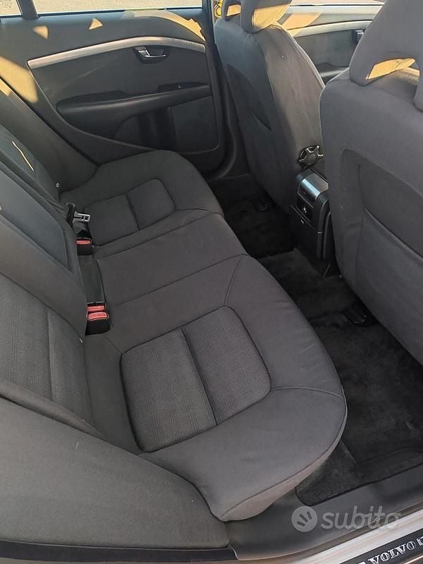 Usata Volvo S80 185 CV (136 kW) 2007 Grigio Berlina