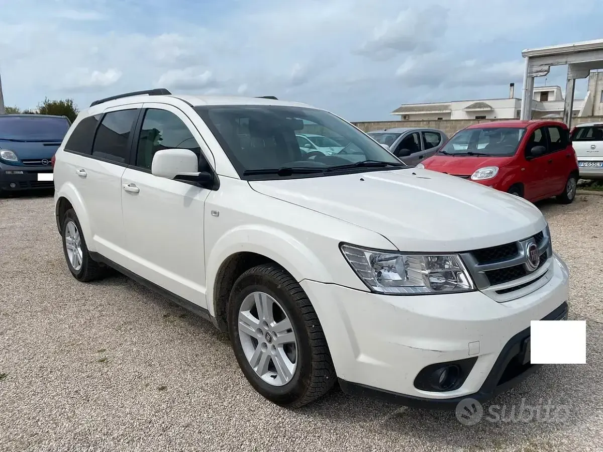Usata Fiat Freemont Black Code 170 CV (125 kW) 2014 Bianco SUV