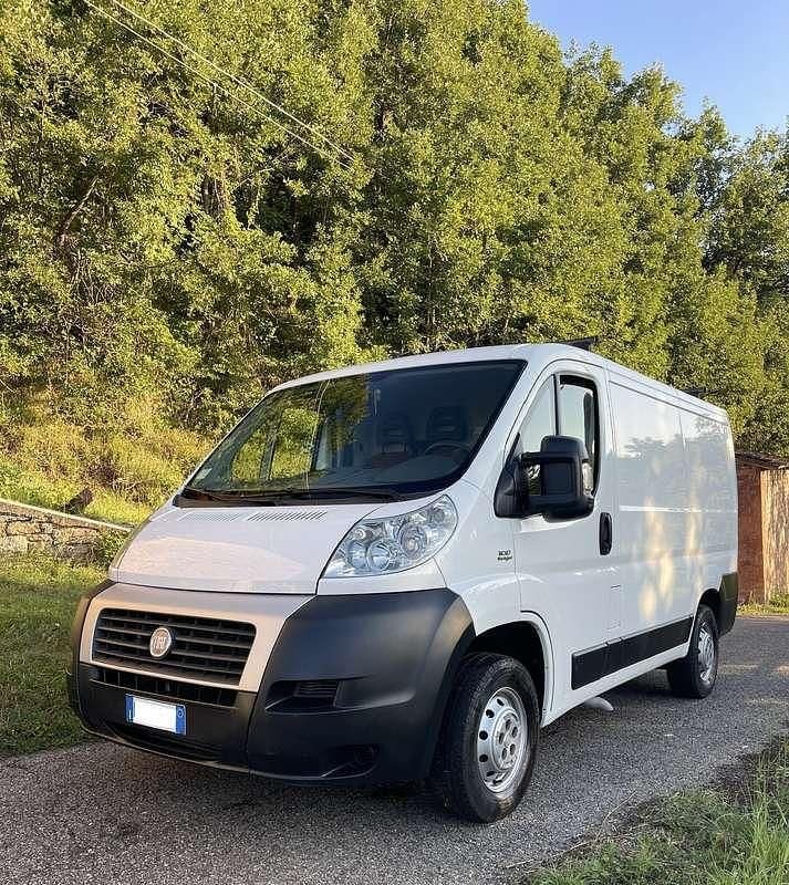 Bianco Usata 2011 Fiat Ducato Furgone | 7000 € - Immagine 1/4