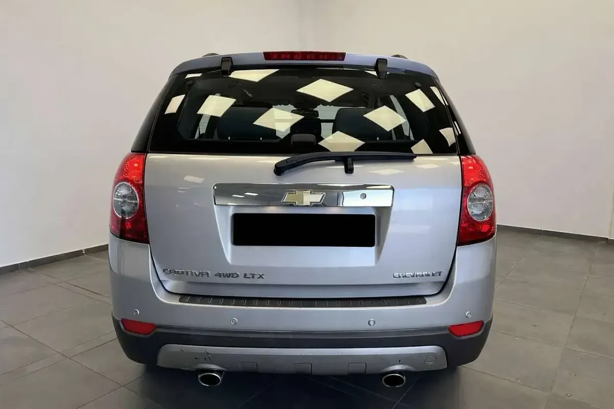 Usata Chevrolet Captiva 150 CV (110 kW) 2007 Argento SUV
