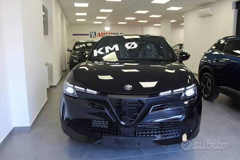 Nuova Alfa Romeo GT Junior Edizione Speciale 145 CV (106 kW) 2025 Nero SUV