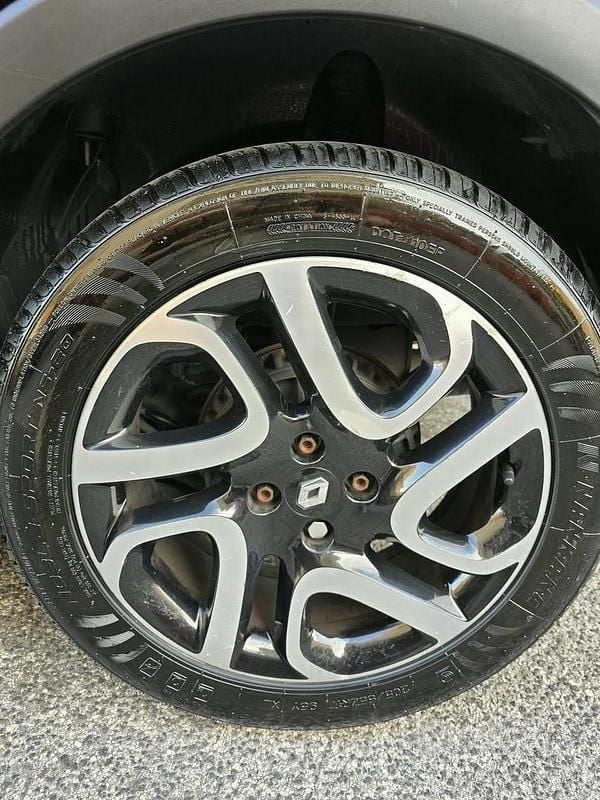 Usata Renault Captur Intens 90 CV (66 kW) 2014 Grigio SUV