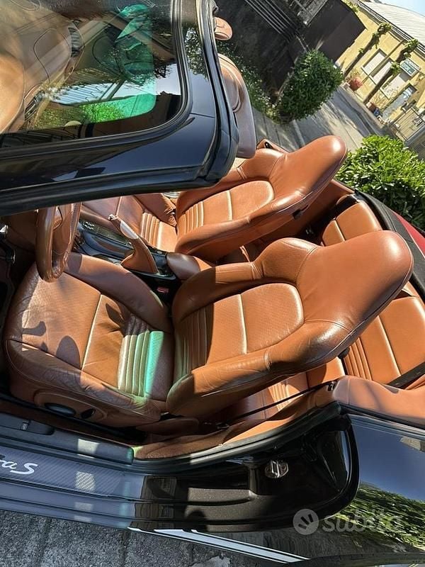 Usata Porsche 996 320 CV (235 kW) 2021 Nero Cabrio