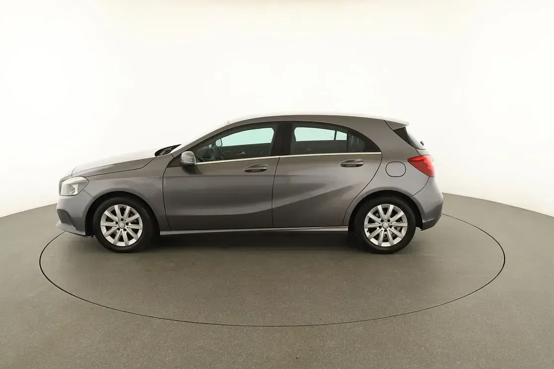 Usata Mercedes A160 Business 102 CV (75 kW) 2017 Grigio Utilitaria