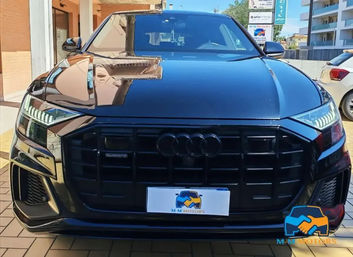 Usata Audi Q8 Sport 286 CV (210 kW) 2020 Nero SUV