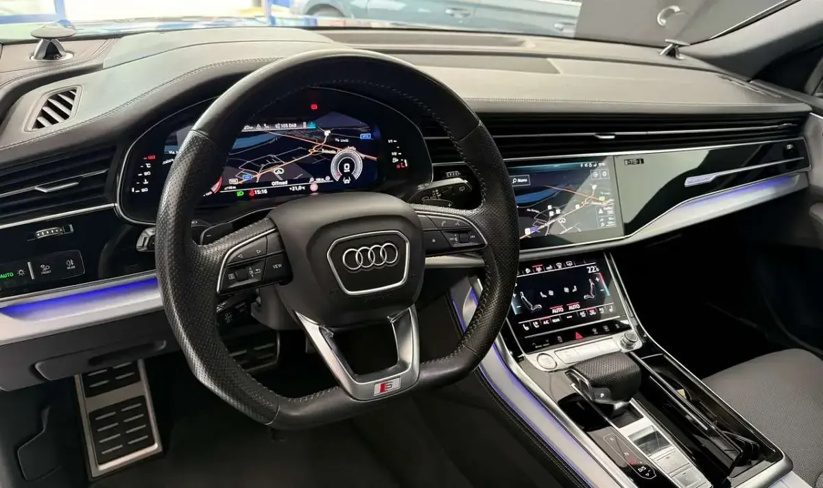Usata Audi Q8 286 CV (210 kW) 2018 Grigio chronos metallizzato SUV