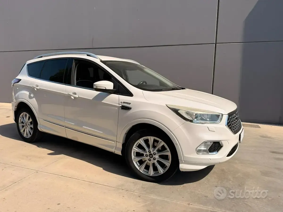 Usata Ford Kuga Vignale 150 CV (110 kW) 2018 Bianco SUV