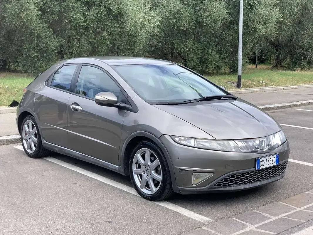 Usata Honda Civic Comfort 140 CV (102 kW) 2008 Berlina