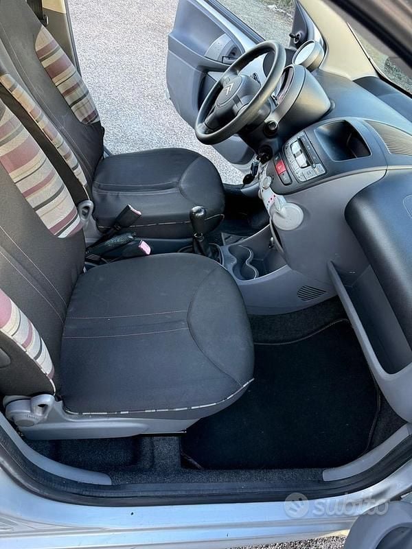 Usata Citroën C1 68 CV (50 kW) 2011 Grigio Utilitaria