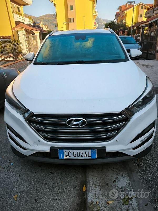 Bianco Usata 2016 Hyundai Tucson Xpossible SUV | 11.000 € (Ottimo prezzo) - Immagine 1/4