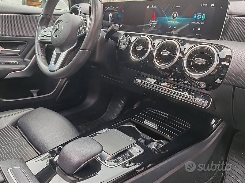 Usata Mercedes A250 Premium 224 CV (164 kW) 2019 Bianco Berlina