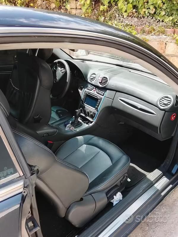 Usata Mercedes CLK270 170 CV (125 kW) 2005 Coupé